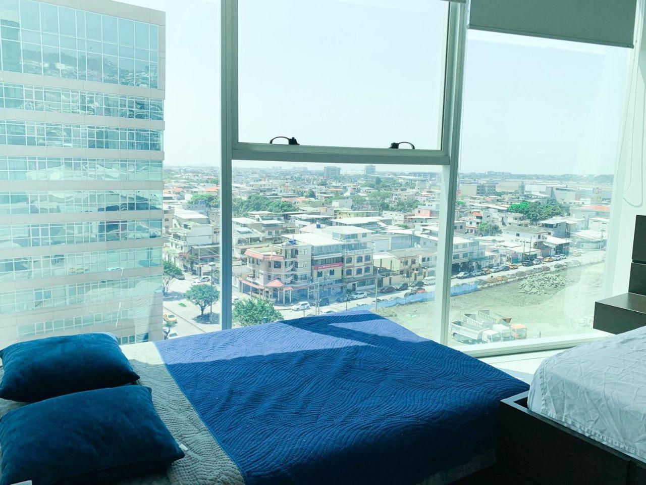 Lujoso Depa Con Vista A Todo Guayaquil! Διαμέρισμα Εξωτερικό φωτογραφία